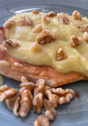 Una foto de Solomillo de Pavo con Salsa de Manzana, Puerro y Nueces