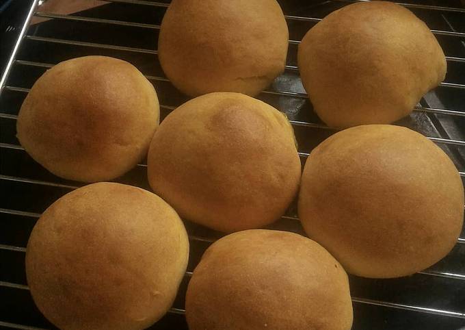 Resep Roti Isi Selai Melon N Nanas Oleh Rhima Yuanita Cookpad