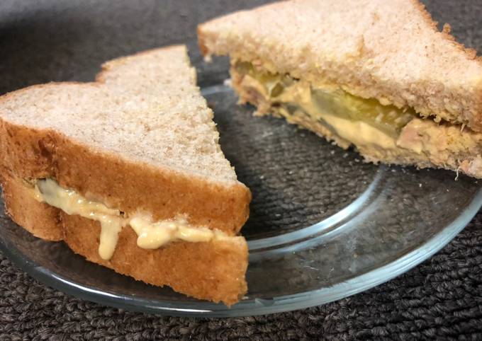 Simple tasty tuna sandwich