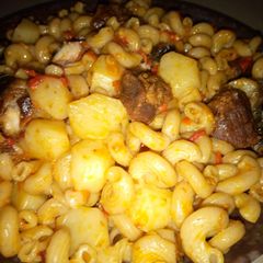 A picture of Macaroni and Irish.