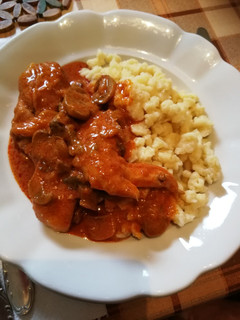 Gombás csirkepaprikás recept fotója