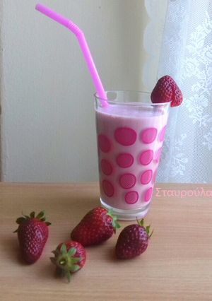 Φωτογραφία της συνταγής Smoothie φράουλα