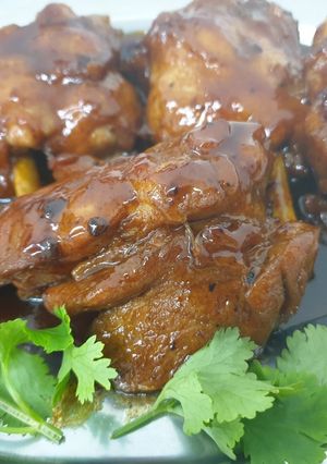 A picture of T Bone 猪小骨.