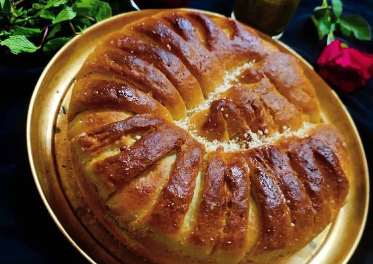 Recipe of Ultimate Sprial Brioche Bread With Stuffing Tandoori Paneer