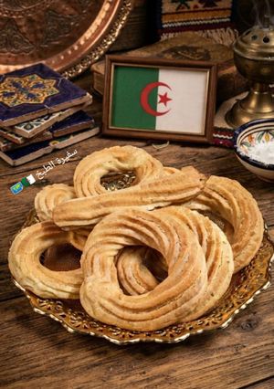 صورة لوصفة حلوة المحقن التقليدية الجزائرية🇩🇿