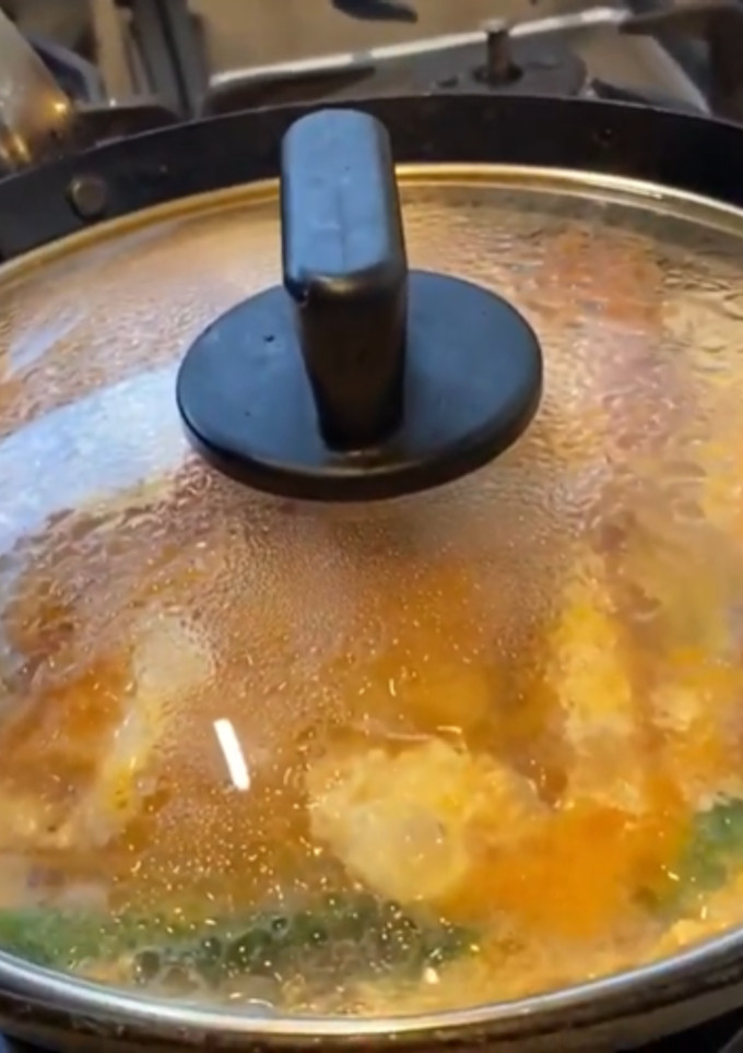 A picture of Katsudon.