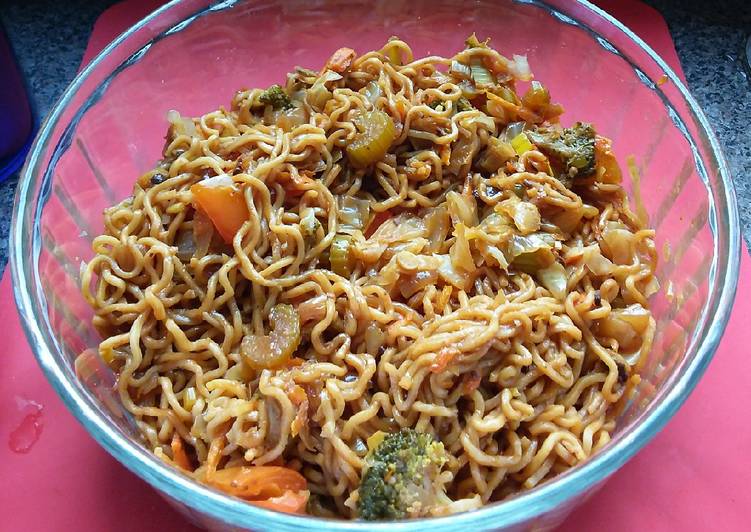 My Mom's Beef Chow Mein 😍😋🐂🍝🍗🥗