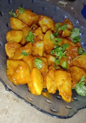 A picture of Khattay alu.