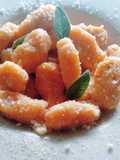 Gnocchi di zucca con burro e salvia