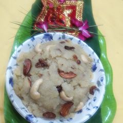 A picture of Rava sheera.