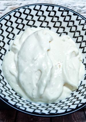 A picture of My Mom's Aioli.