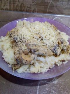 Gombás-tejszínes csirke recept fotója