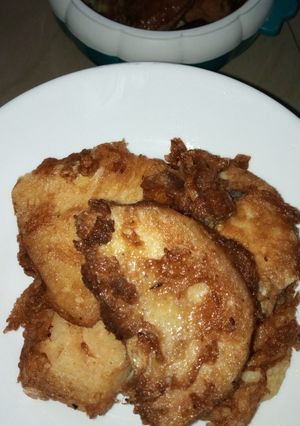 A picture of Fried yam in eggs.