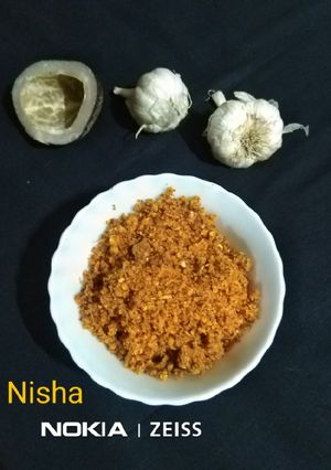 वड़ा पाव वाली सूखी लाल चटनी (vada pav wali sukhi lal chutney recipe in Hindi) रेसिपी मुख्य फोटो