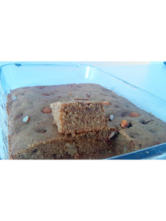Una foto de Budín integral y frutos secos!🤤
