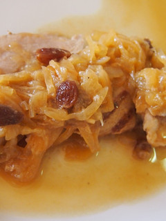 Una foto de Solomillo de cerdo encebollado