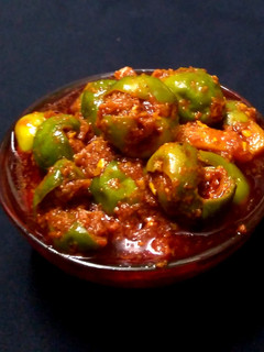 ગુંદા કેરી નું અથાણું (Gunda Keri Athanu Recipe In Gujarati) રેસીપી મુખ્ય ફોટો