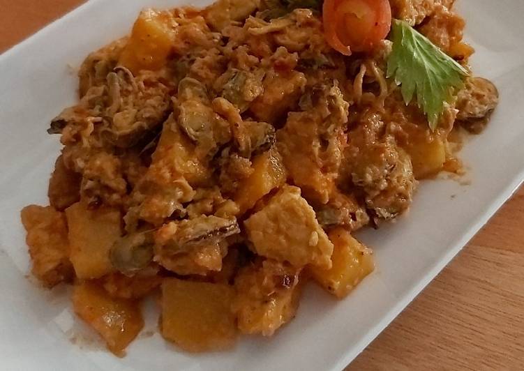 Resep Sambal goreng kerang kentang yang Enak