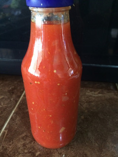 Una foto de Salsa de tomate en conserva