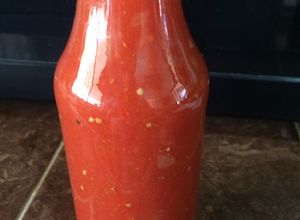 Una foto de Salsa de tomate en conserva