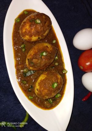 ডিম কষা(egg kosha recipe in bengali) রেসিপির প্রধান ছবি