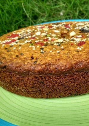 A picture of Oats Date Cake.