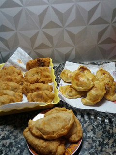 Una foto de Empanada de pollo y champignones!!