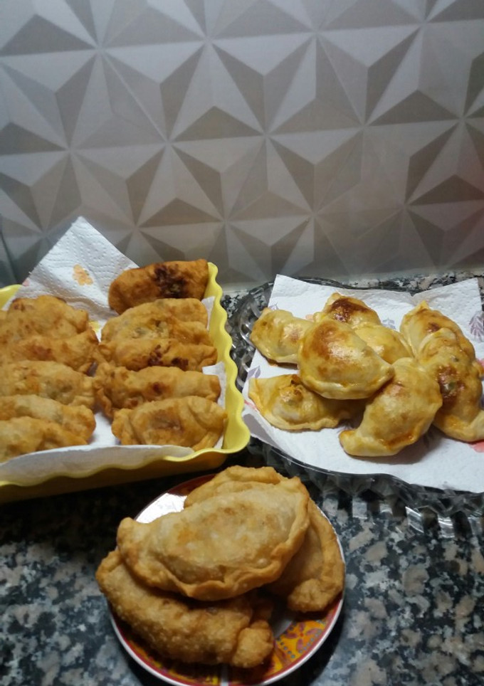 Una foto de Empanada de pollo y champignones!!