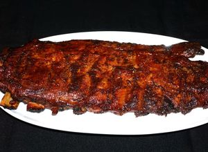 Una foto de Costillar de cerdo a la barbacoa