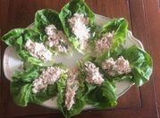 Una foto de lechuga y cilantro