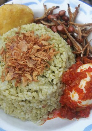 Foto resep Nasi Uduk Hijau Sederhana