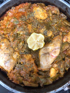 Una foto de 399. Paella de pollo y conejo (principal arroz)
