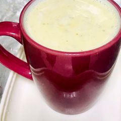 A picture of Rava aur badam ka Harira.