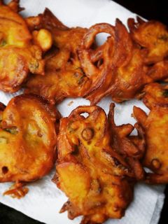 পেয়াজী (Peyaji recipe in Bengali) রেসিপির প্রধান ছবি