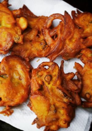 পেয়াজী (Peyaji recipe in Bengali) রেসিপির প্রধান ছবি
