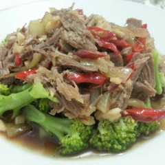 Brokoli Sapi Saus Teriyaki রেসিপির প্রধান ছবি