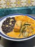 *SALMÓN AL CITRUS CON HONGOS Y SALSA CREMOSA CON CHILE CHIPOTLE*