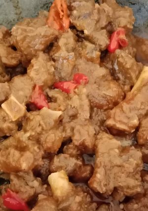 Foto resep Pedas manis daging kambing + daging sapi has dalam