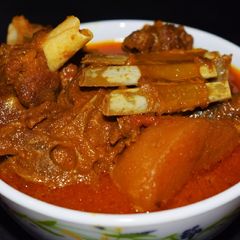 A picture of Bengali Style Mutton Curry.