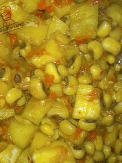 A picture of Yam and beans porridge.