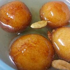A picture of Instant Bread Gulabjamun.