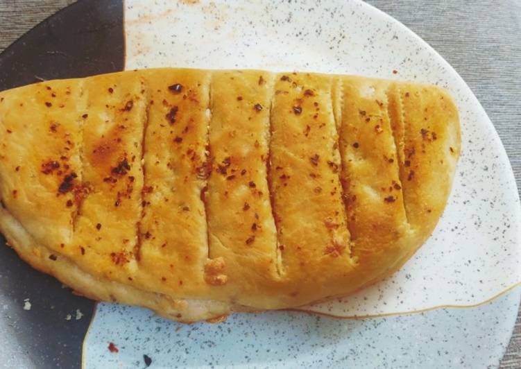 Breakfast Cheese Garlic Bread