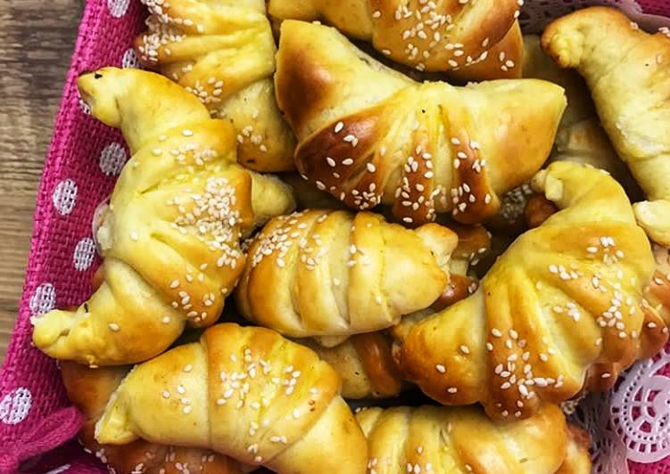 Yummy Chicken stuffed croissants. #delightfulbaking