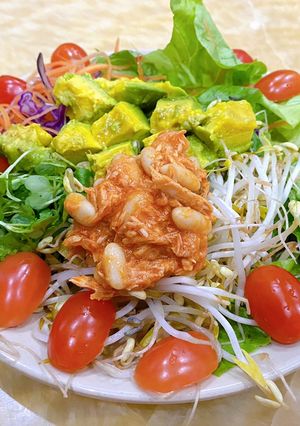 Hình của món Eat clean: Salad cá ngừ.