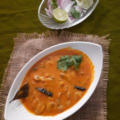 A picture of Mushroom curry.
