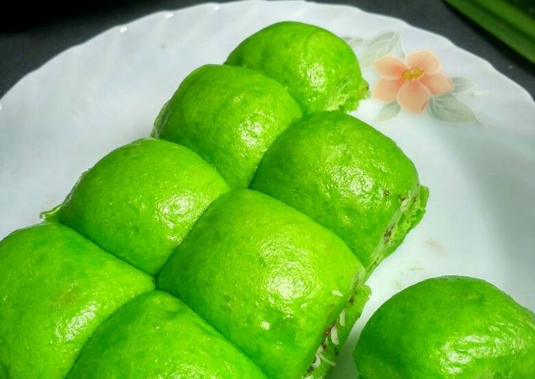 Roti Pandan Kukus (ekonomis tanpa telur)