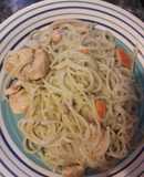 Tallarines con pollo a la crema
