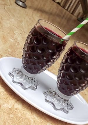 A picture of Tropical hibiscus juice (zobo).