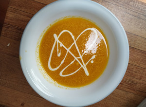 Una foto de Crema de ahuyama (auyama, calabaza)