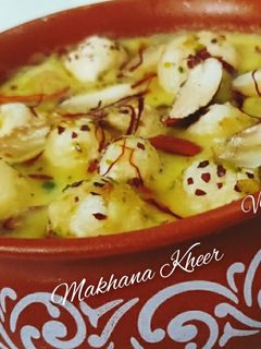 मेवा मखाना खीर (mewa makhana kheer recipe in Hindi) रेसिपी मुख्य फोटो